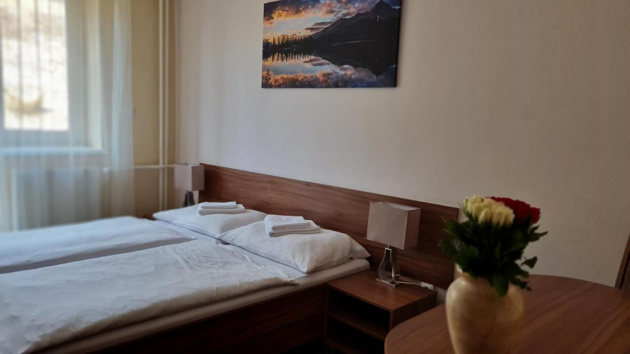Hotel Sipox สตราบา ภายนอก รูปภาพ