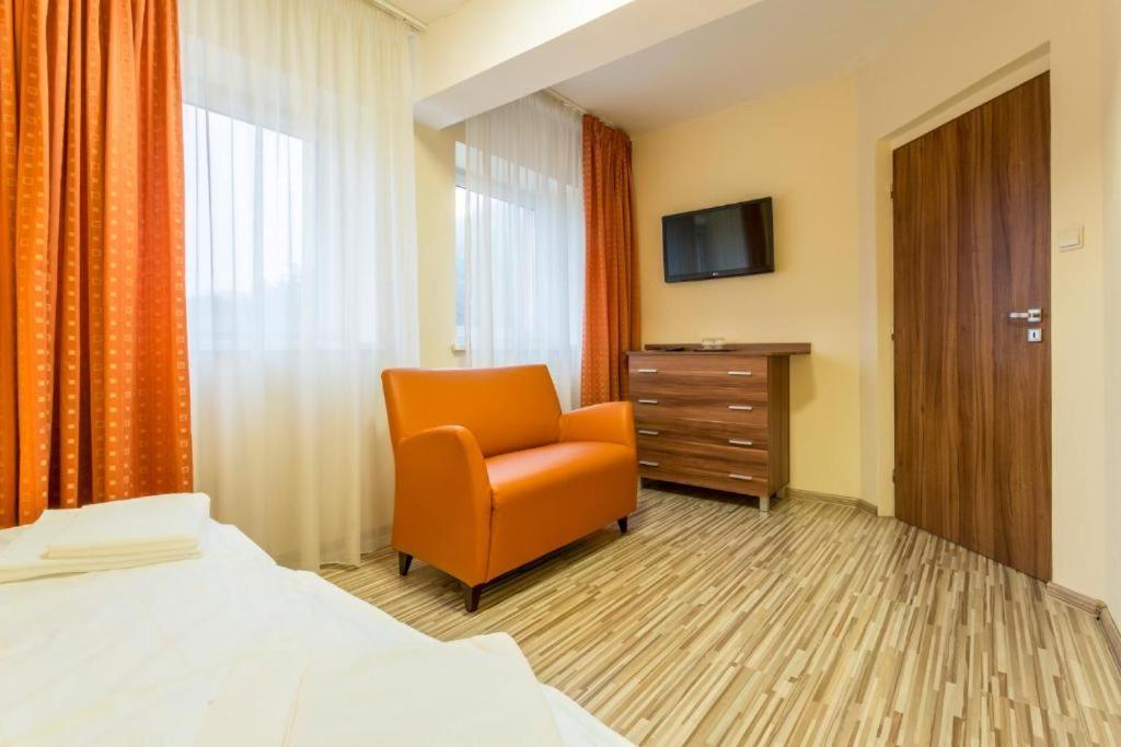 Hotel Sipox สตราบา ภายนอก รูปภาพ